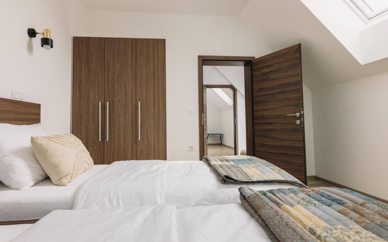 Hotel Hisa Na Ravnah Pišece Zewnętrze zdjęcie