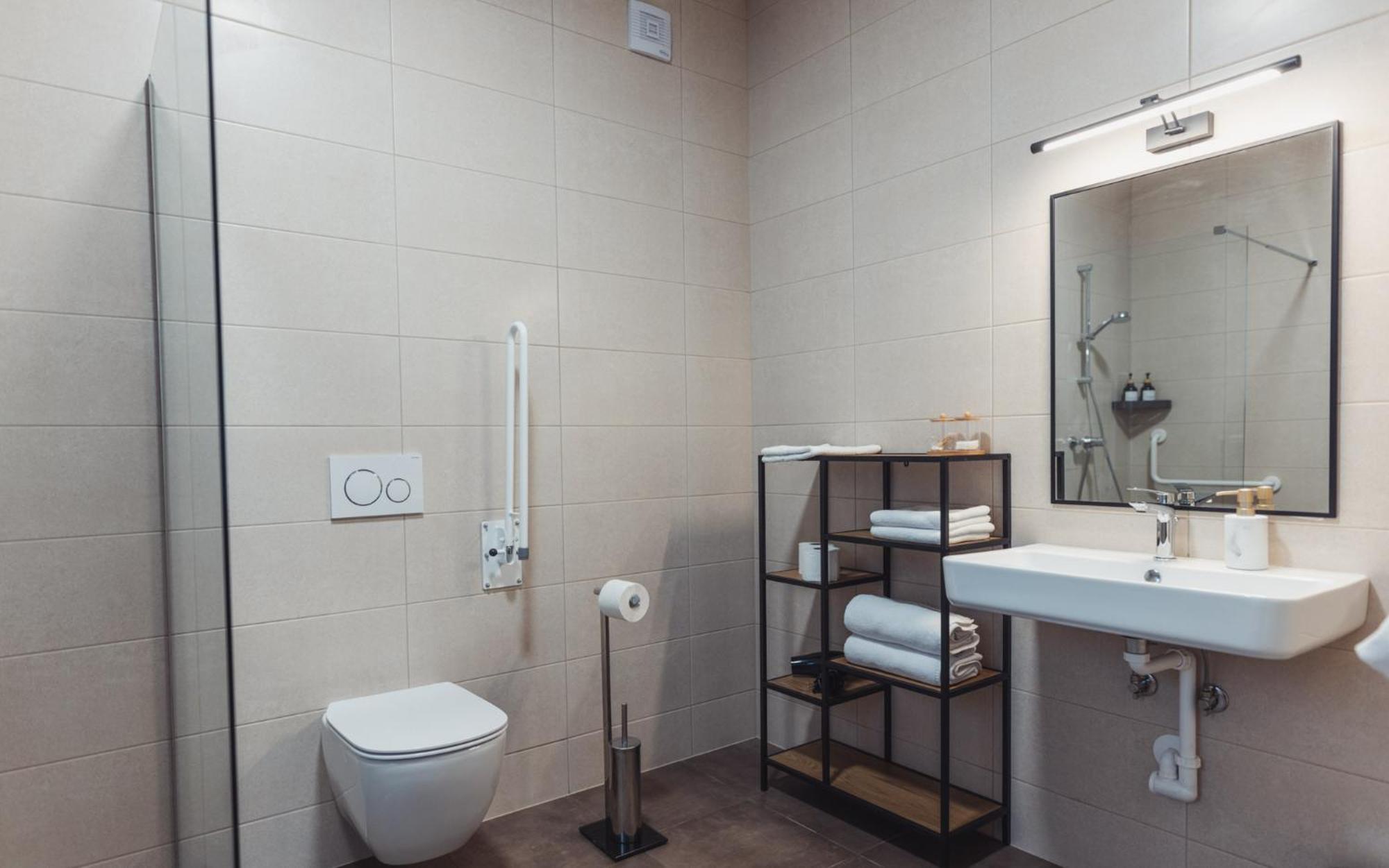 Hotel Hisa Na Ravnah Pišece Zewnętrze zdjęcie